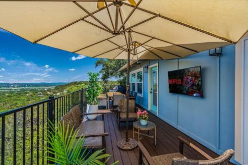 Lago Luxury Retreat Sunset Views of Lake Travis in Lago Vista, United States