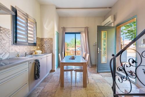Maison Provencale — 4-Star Luxury Hotel in Arles, France