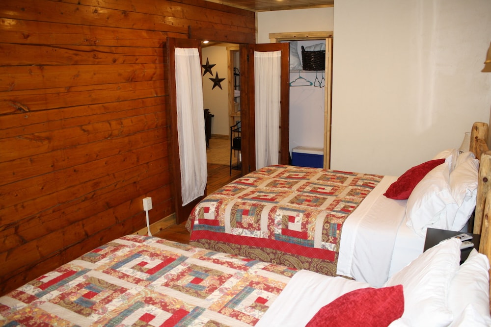 The Historic Wapiti Lodge - photo 69