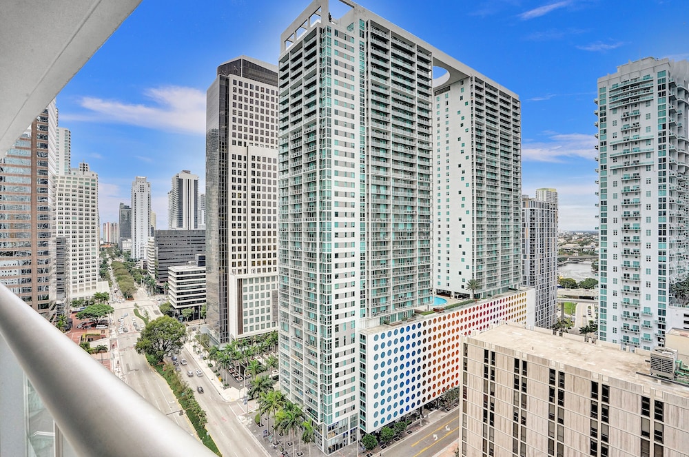 Sky City At Icon Brickell - photo 45