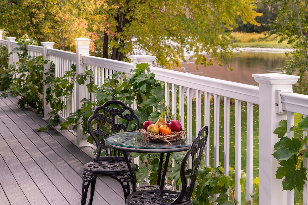 Warm Springs Inn & Winery - photo 24