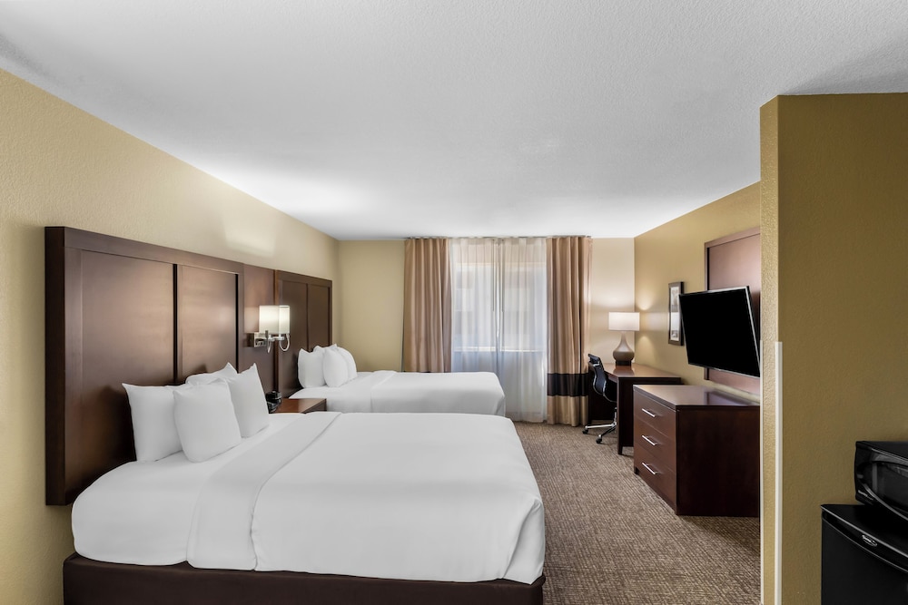 Comfort Inn & Suites Greeley - photo 27