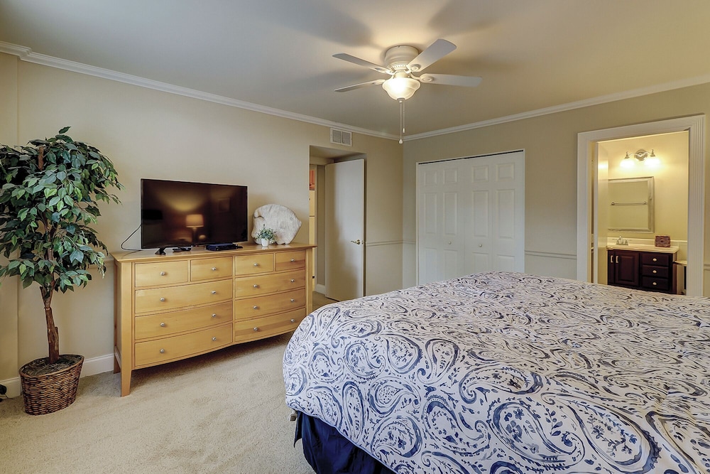 924 Cutter Court at The Sea Pines Resort - photo 3