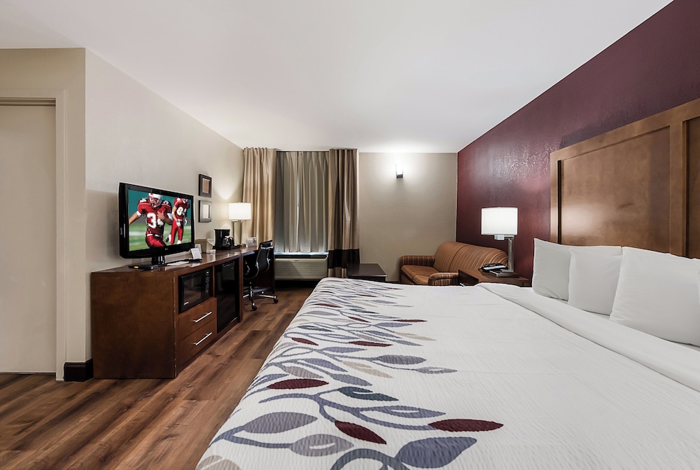 Red Roof Inn Newport News Yorktown - photo 9