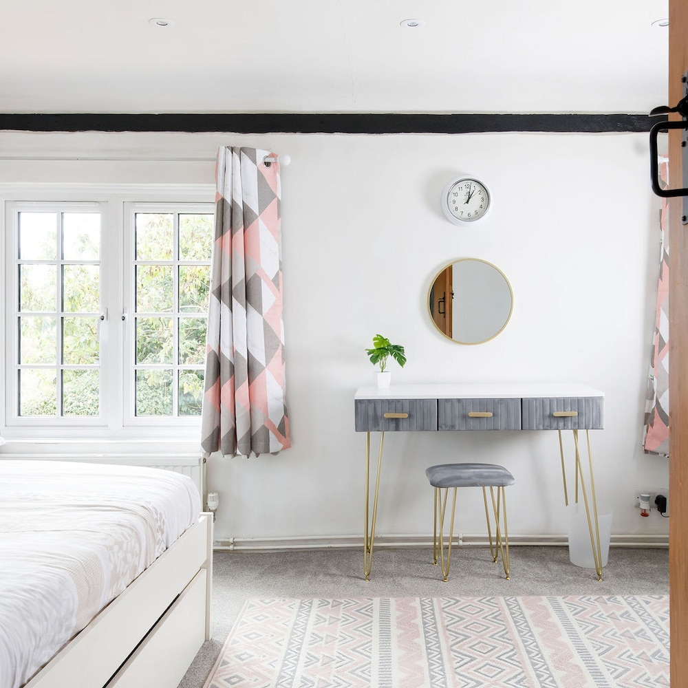 Tranquil Luxe in Country Cottage — Bosham — photo 3