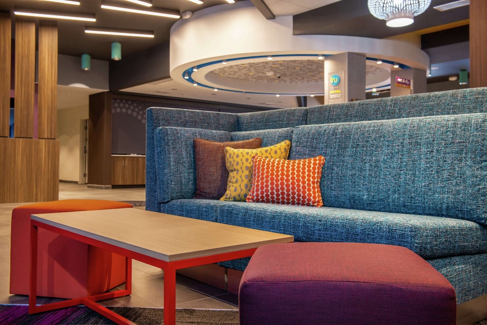 Tru by Hilton Elkhart IN - photo 2