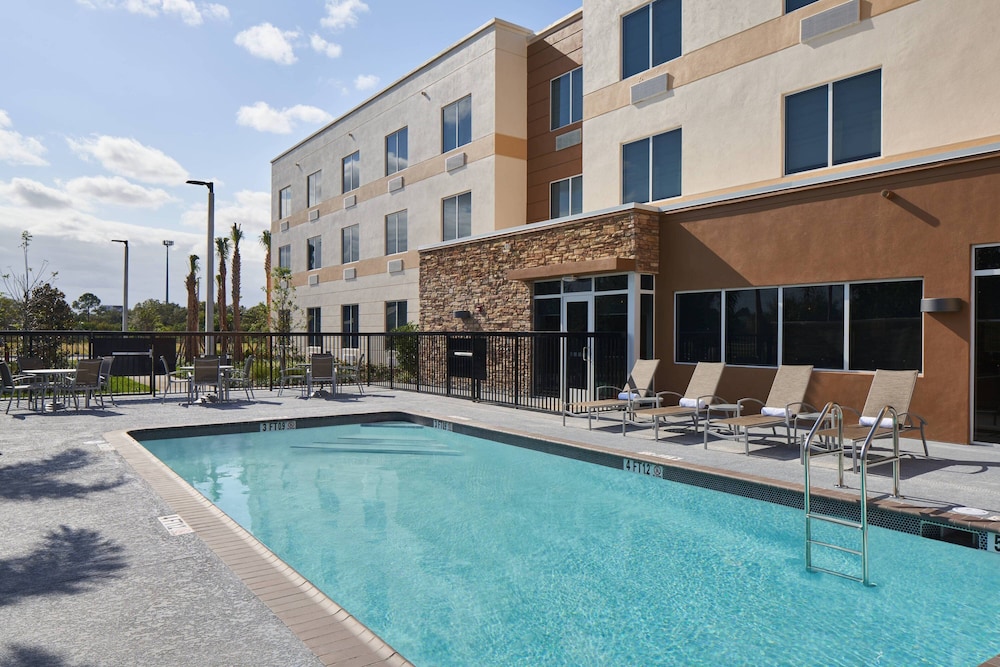 Fairfield Inn & Suites by Marriott Vero Beach - photo 26