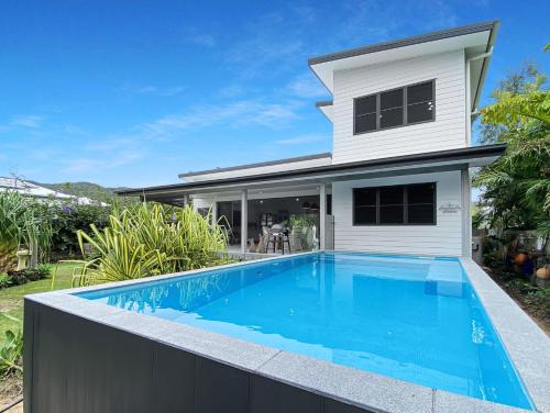 White Pandanus - carbon neutral hotel in Unknown City