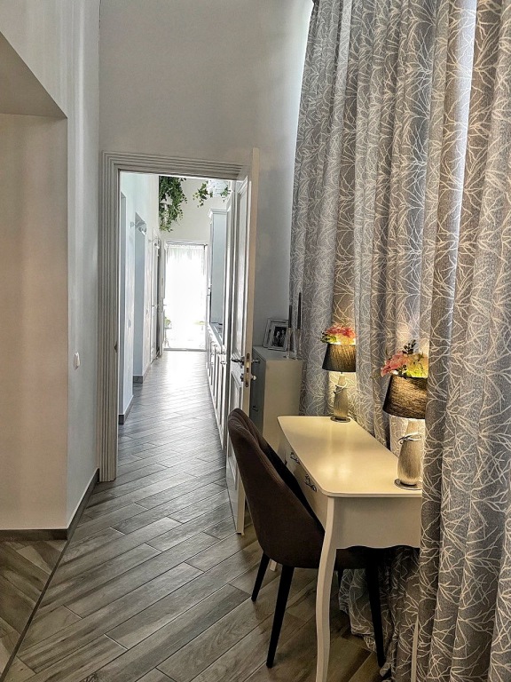 Anna Stevar brand apartment