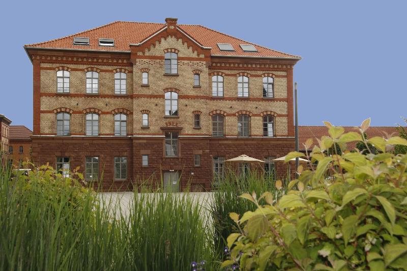 Amelie N 1 Hotel & Appartements — 4-Star Luxury Hotel in Landau In Der Pfalz, Germany