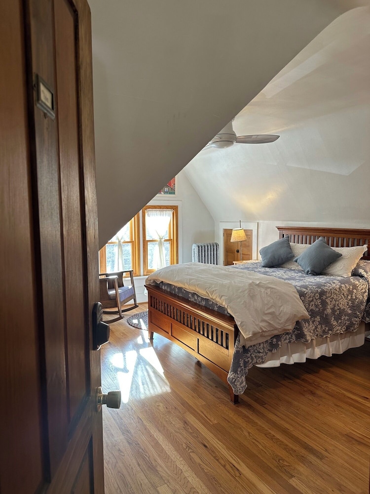 Gable House Bed and Breakfast Inn - photo 33
