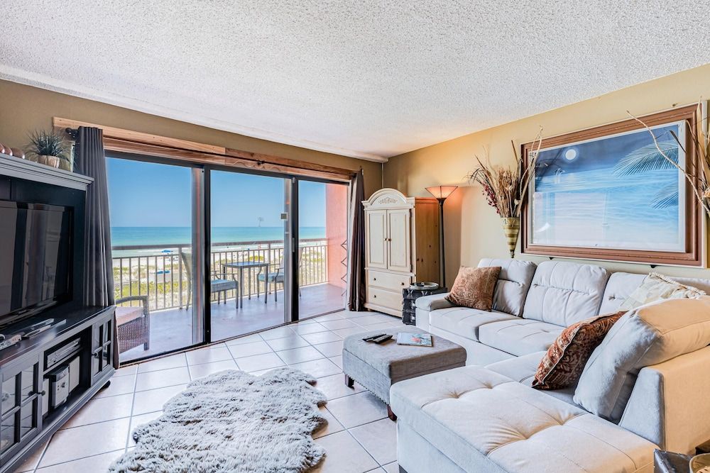 Chateaux Resort Luxury Condominiums - photo 24