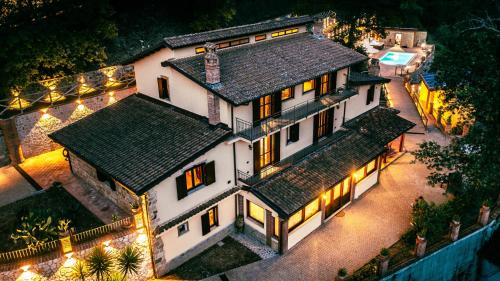 Villa Lara — 4-Star Luxury Hotel in Tortorici, Italy