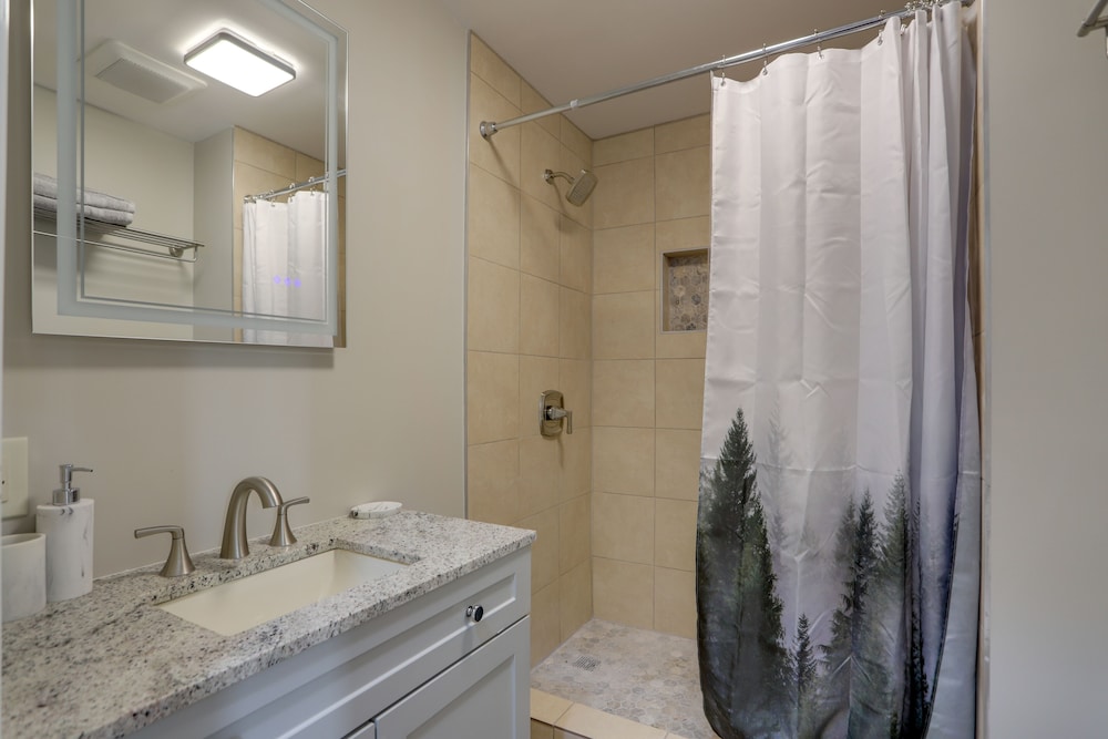 Welcoming Port Clinton Vacation Rental - photo 5
