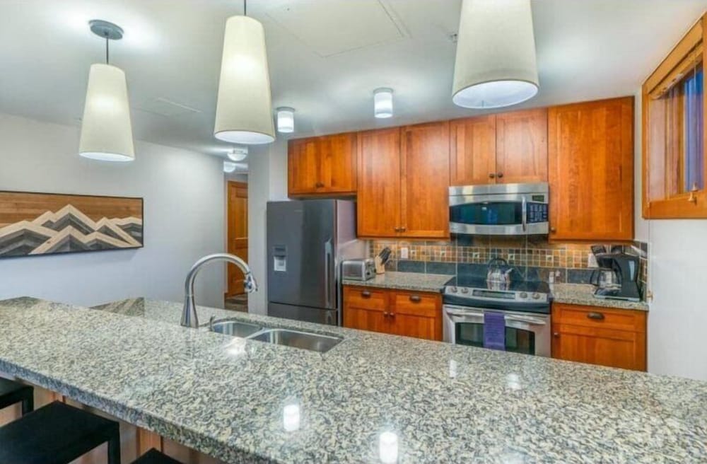 Luxury Ski in Ski out 2 Bedroom Mountain Resort Vacation Rental in the Heart of Snowmass Base Village - photo 27