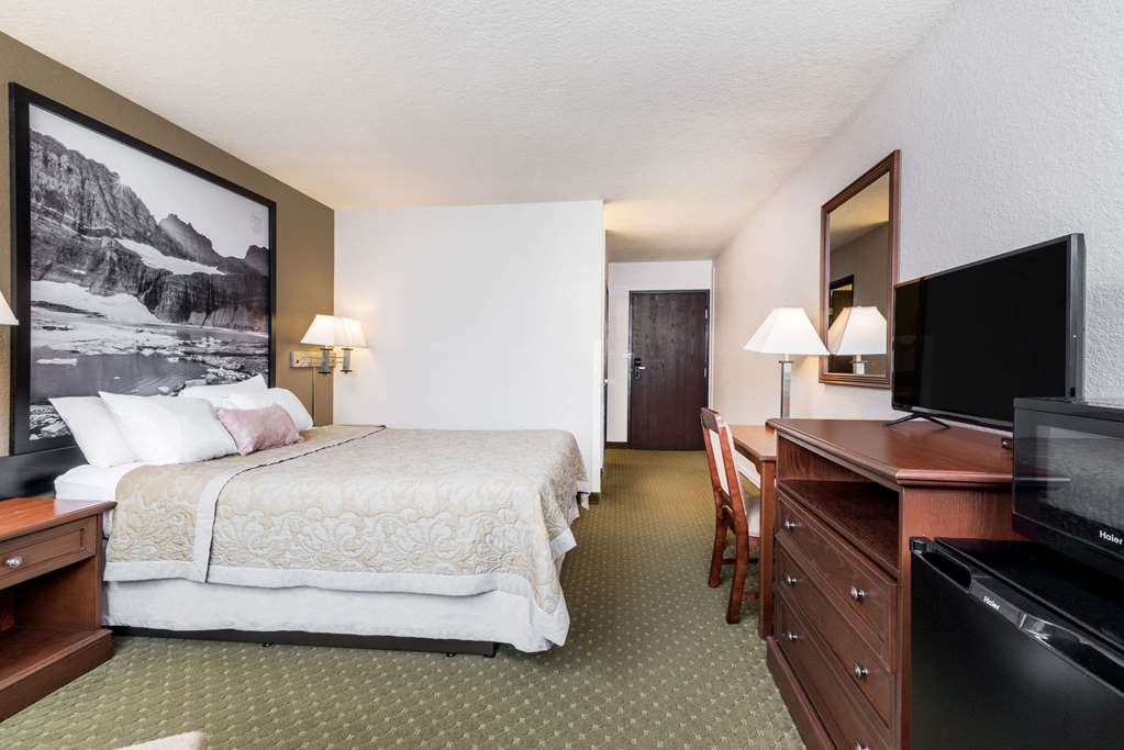 Super 8 by Wyndham Kalispell Glacier National Park - photo 11