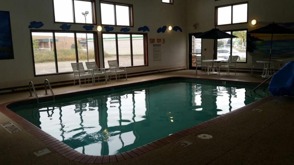 AmericInn by Wyndham Forest Lake - photo 37