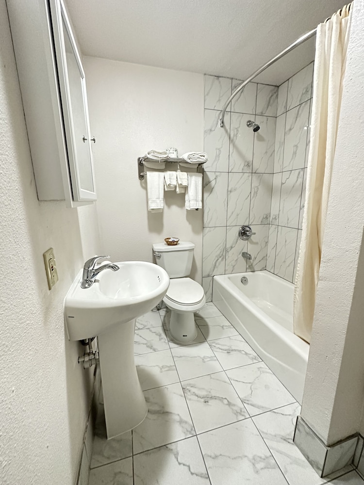 Llano Motel - photo 45