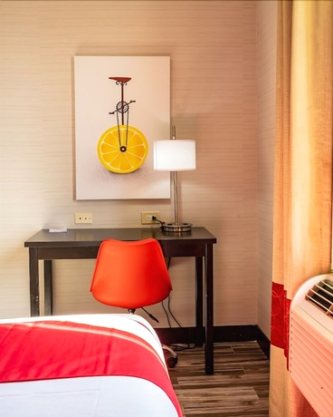 AirTrain Plaza Hotel JFK Airport - photo 6