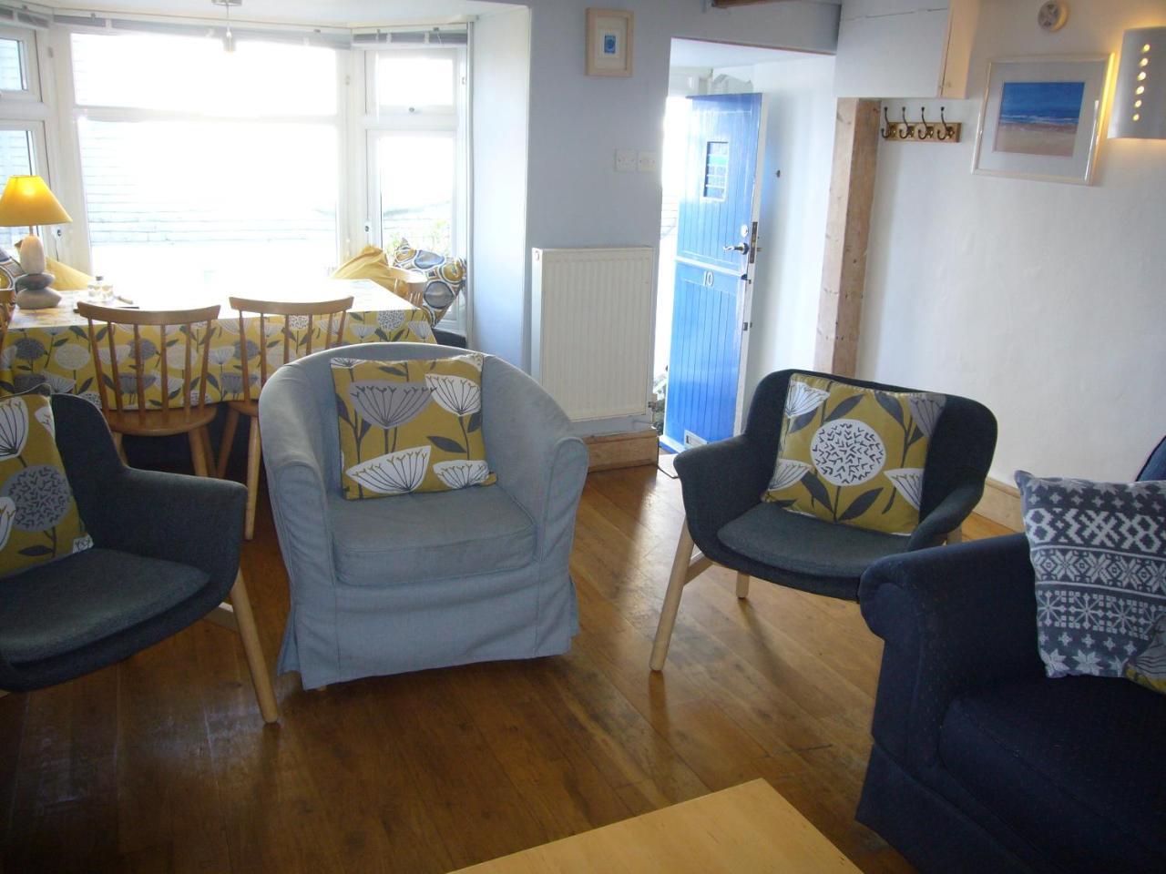 10 the Warren Amazing Seaviews From Every Floor in St Ives, United Kingdom