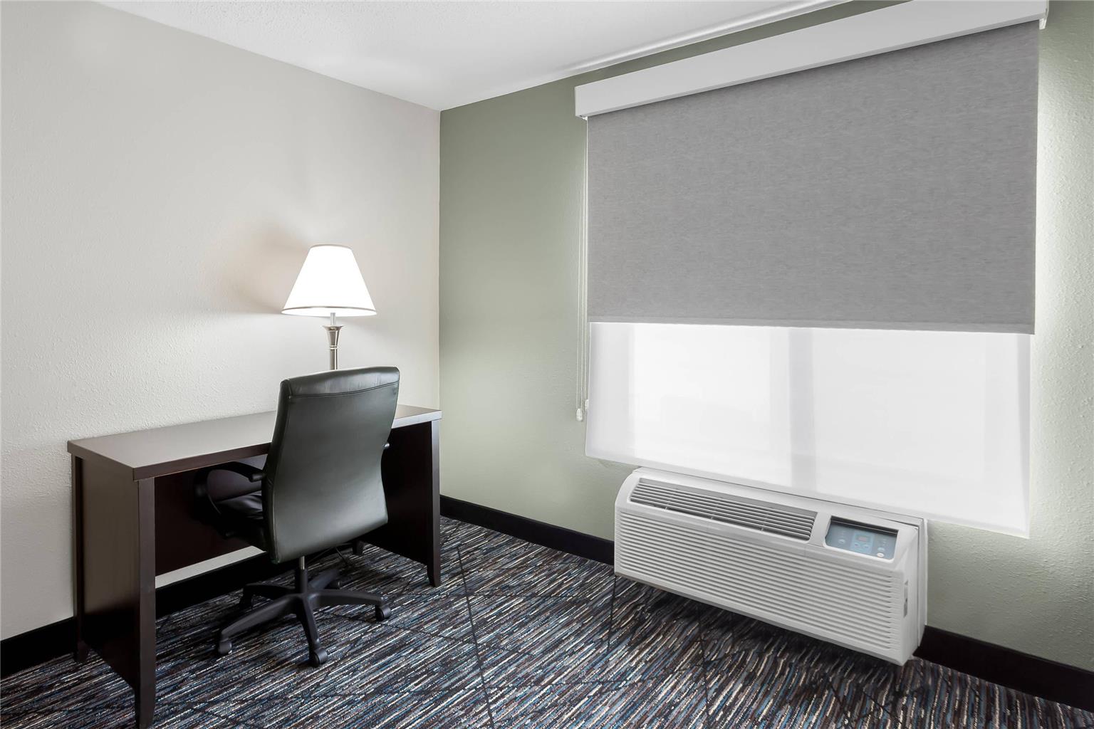 Quality Inn & Suites Niles - photo 31