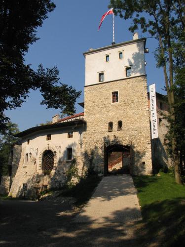 Zamek Korzkiew — hotel in Zielonki