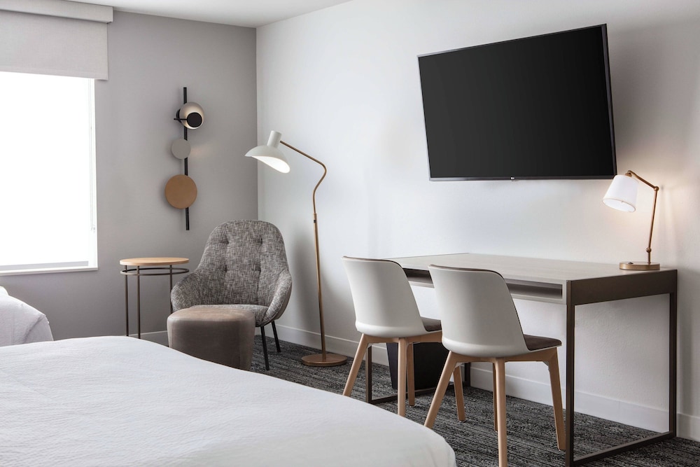 TownePlace Suites by Marriott Milwaukee West Bend - photo 8