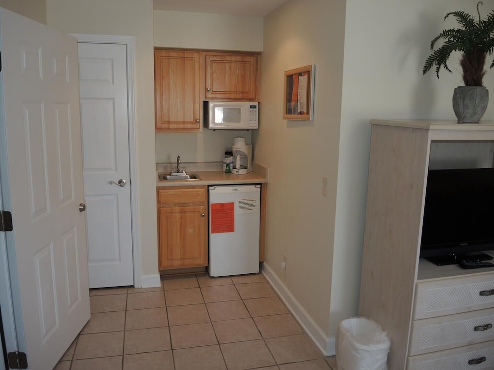 Brunswick Plantation Resort and Golf Villa 2705L in the Heart of NC Seafood Country by RedAwning - photo 5