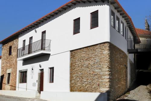 Casa do Médico — 4-Star Luxury Hotel in Vimioso, Portugal