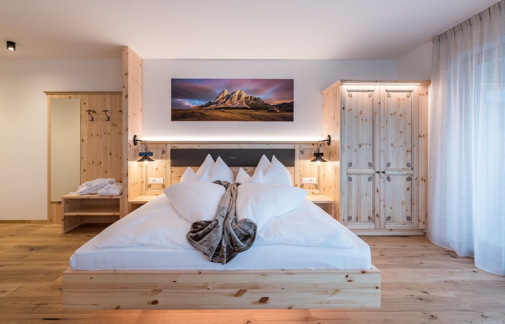 Hotel B&B Feldmessner in Brunico, Italy