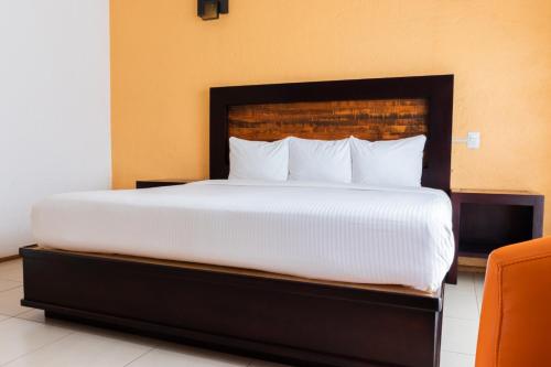Happy Express Hotel