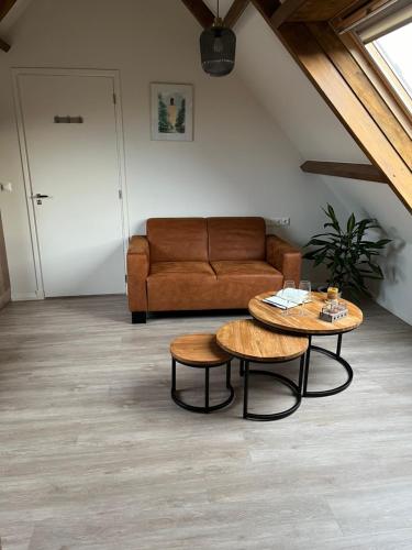 Ruim appartement met sauna Zuidstraat 125 in Westkapelle — 4-Star Luxury Hotel in Westkapelle, Netherlands
