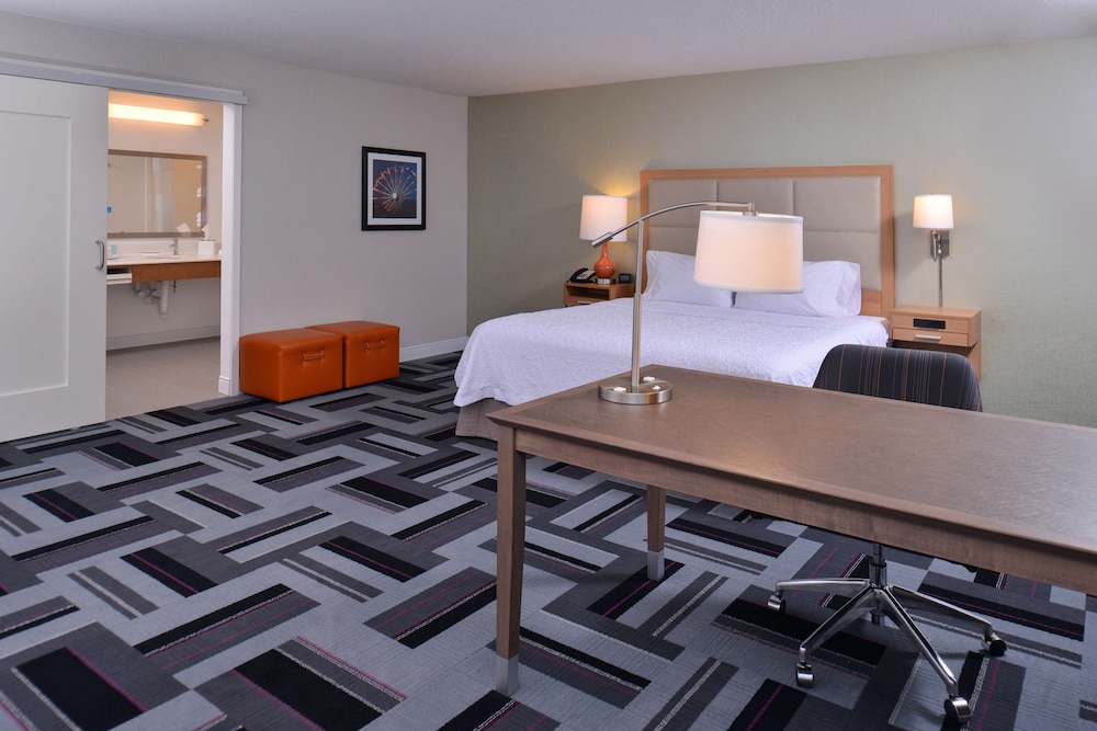 Hampton Inn & Suites Ames - photo 26
