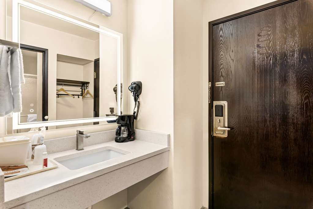Americas Best Value Inn McMinnville - photo 16