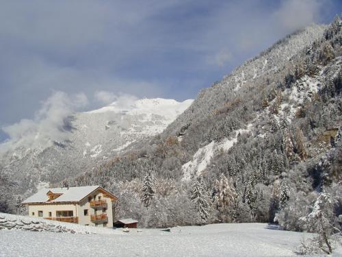 Ski and bike holiday home Verbier Valley — 4-Star Luxury Hotel in Verbier, Switzerland