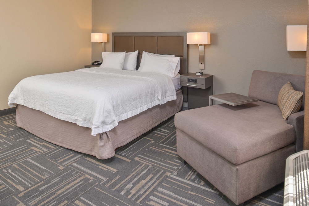 Hampton Inn closest to Universal Orlando - photo 10