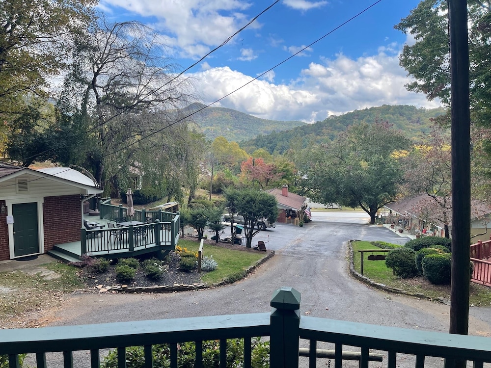 Mountain Aire Cottages & Inn - photo 195