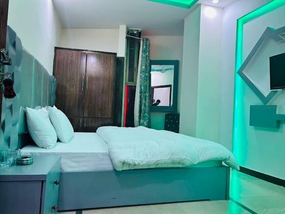 Hotel Relaxing Way in Rawalpindi, Pakistan