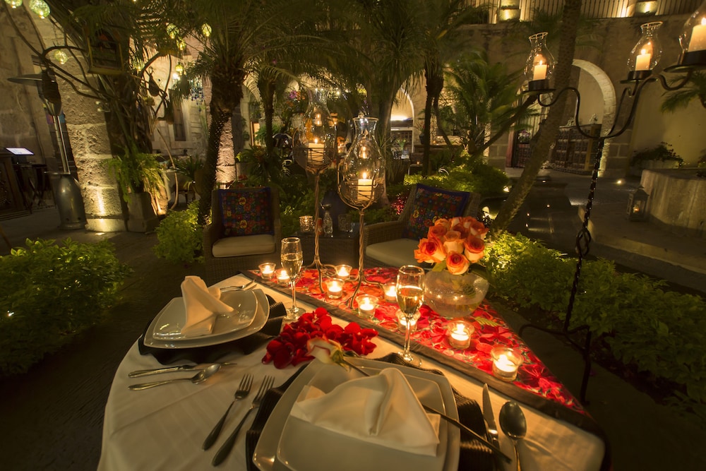 Couples dining