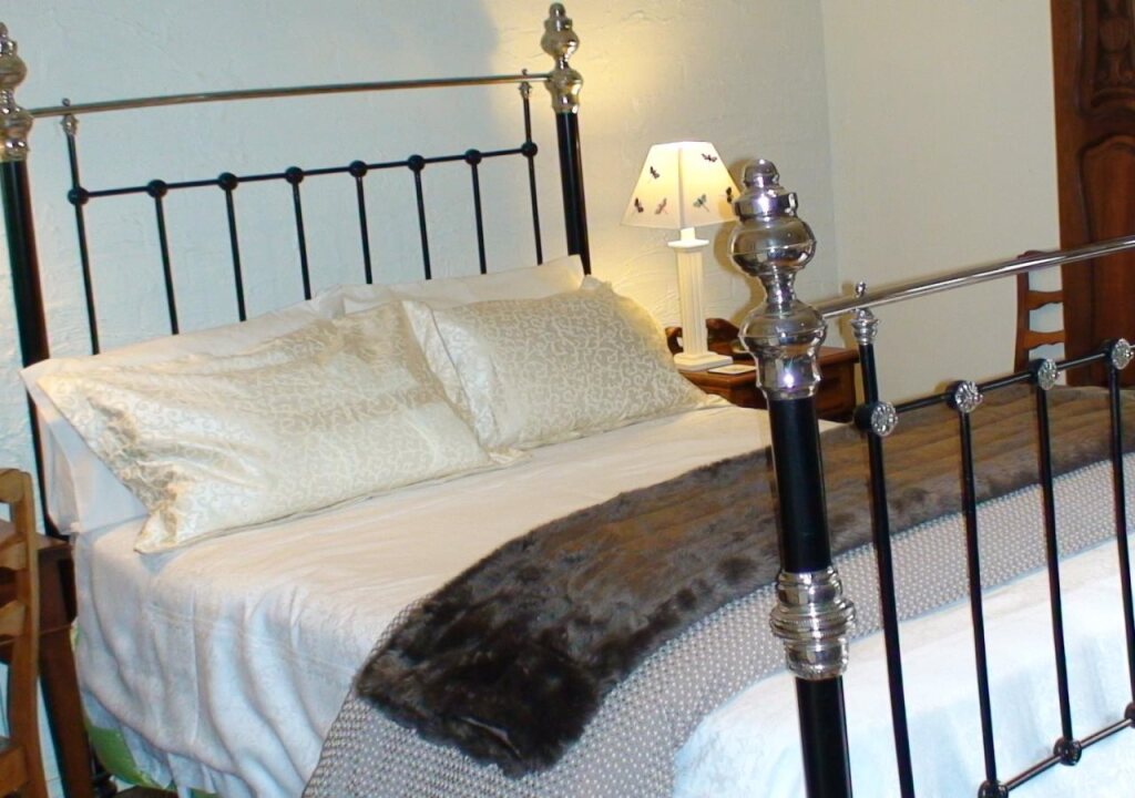 Albury Cottages — 4-Star Luxury Hotel in West Albury, Australia