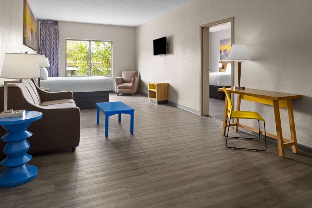 Days Inn & Suites by Wyndham Albany - photo 28