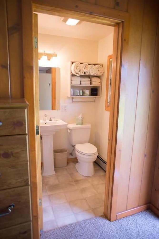 M 22 Inn Suttons Bay - photo 36