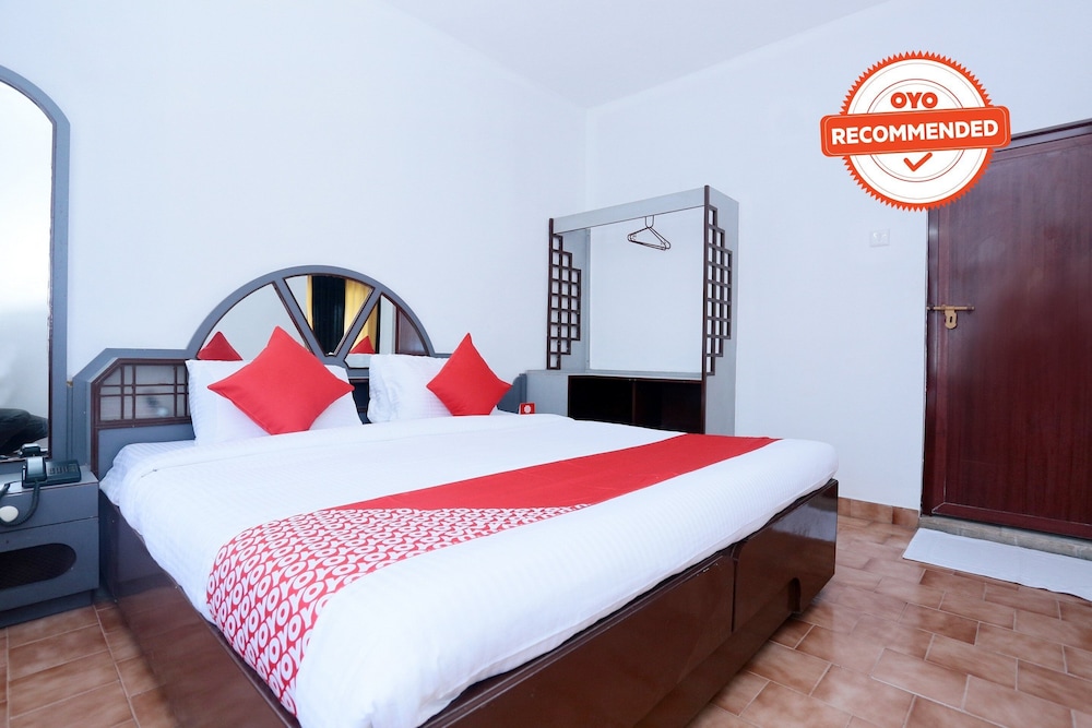 Oyo Flagship 45432 R.V.Tower in Guruvayur, India