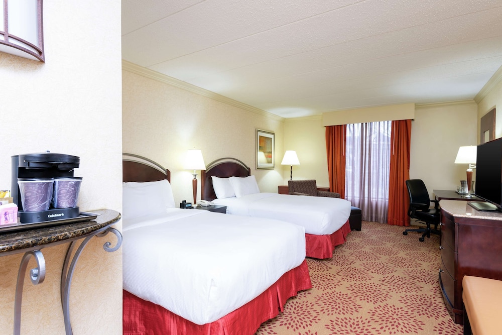 DoubleTree by Hilton Hotel Grand Rapids Airport - photo 16