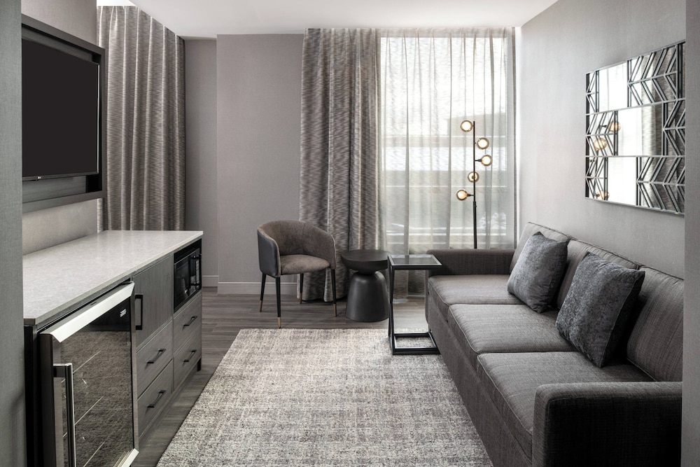 AC Hotel by Marriott Portsmouth - photo 18
