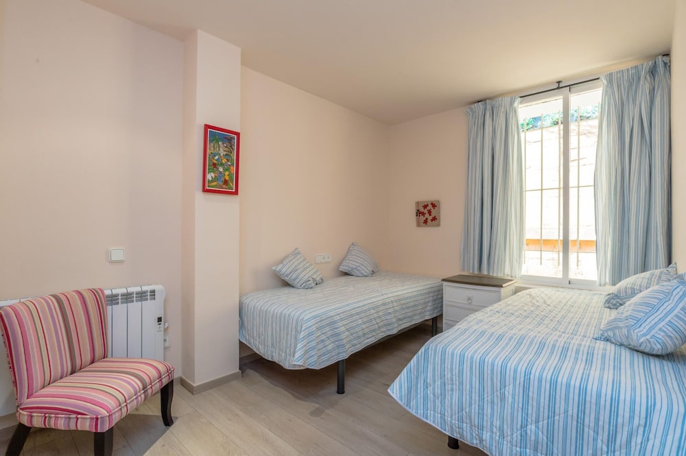 St 23 Begur SA Tuna 5pax in Begur, Spain