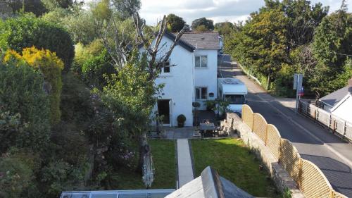 Cartref 1860s family home. — 4-Star Luxury Hotel in Bridgend, United Kingdom