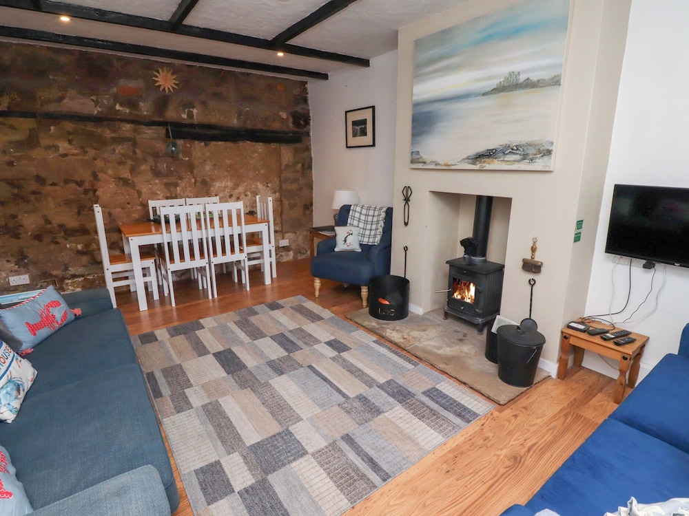 Seascape Cottage — 4-Star Luxury Hotel in Seahouses, United Kingdom