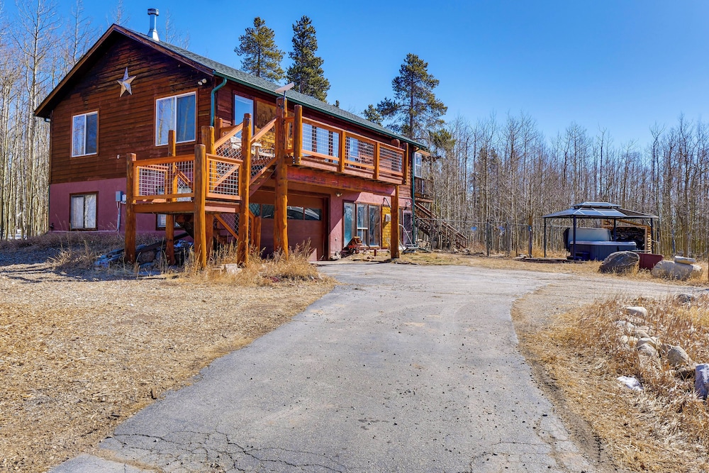 Mtn view Getaway w On site Trails in Fairplay in Fairplay, United States