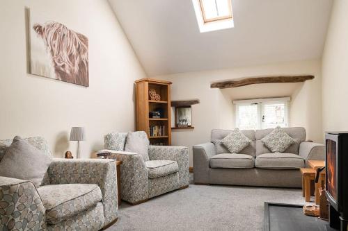 GORSE BARN A cosy barn conversion in North Wales with a log burner in Llanrwst, United Kingdom